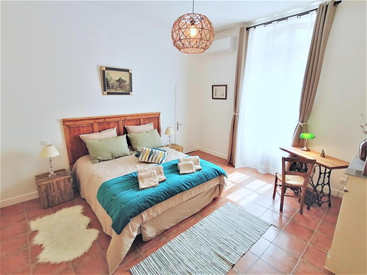 Domaine De Gaia, Piscine, Petanque, Ping Pong, Proche Saint-Emilion Bed and Breakfast Guillac  Εξωτερικό φωτογραφία