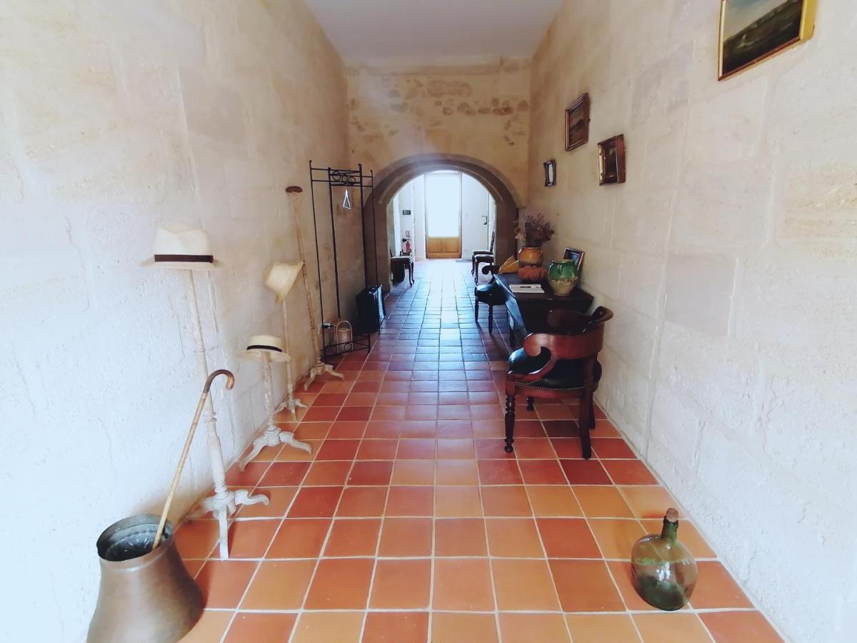 Domaine De Gaia, Piscine, Petanque, Ping Pong, Proche Saint-Emilion Bed and Breakfast Guillac  Εξωτερικό φωτογραφία